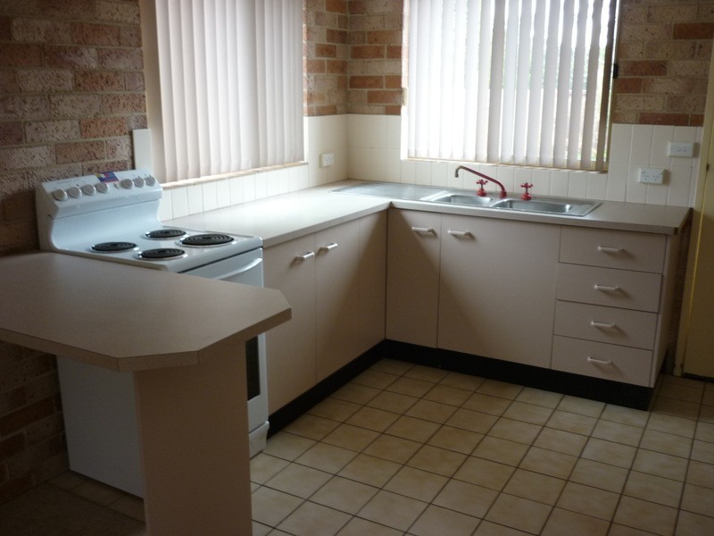 2/35 Fairway Drive, Sanctuary Point NSW 2540