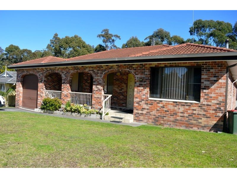 1 Claylands Drive, St Georges Basin NSW 2540