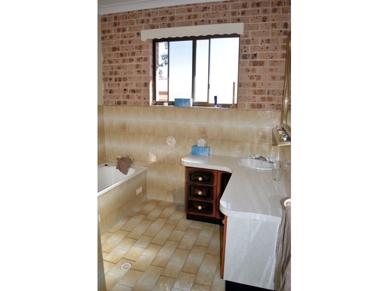 1 Claylands Drive, St Georges Basin NSW 2540