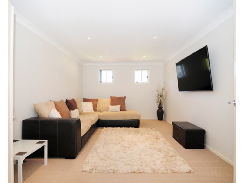 64 Tallyan Point Road, Basin View NSW 2540