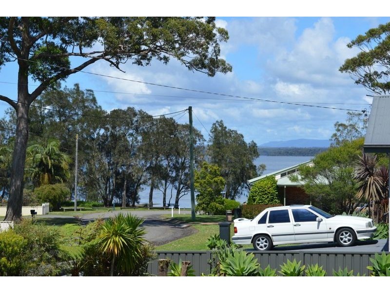 2 Graham Avenue, St Georges Basin NSW 2540