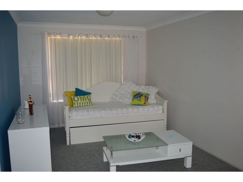 4 Nadine Street, Sanctuary Point NSW 2540