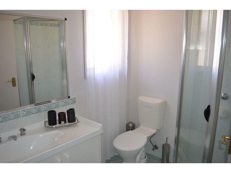4 Nadine Street, Sanctuary Point NSW 2540