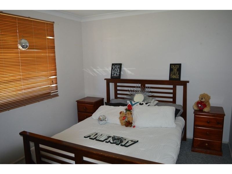 4 Nadine Street, Sanctuary Point NSW 2540