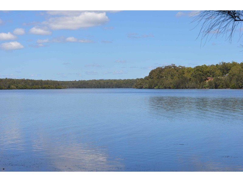 22 Watersedge Avenue, Basin View NSW 2540