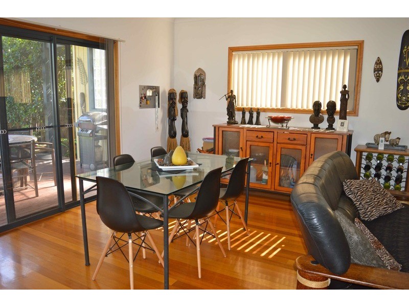 10 Winn Avenue, Basin View NSW 2540