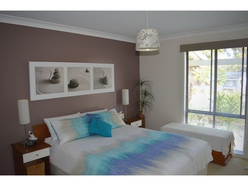 4 Lawson Way, Sanctuary Point NSW 2540