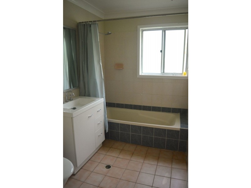 162 Tallyan Point Road, Basin View NSW 2540