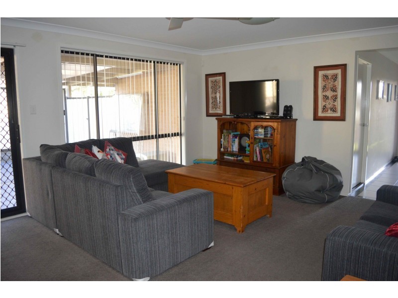 66 Island Pt Road, St Georges Basin NSW 2540