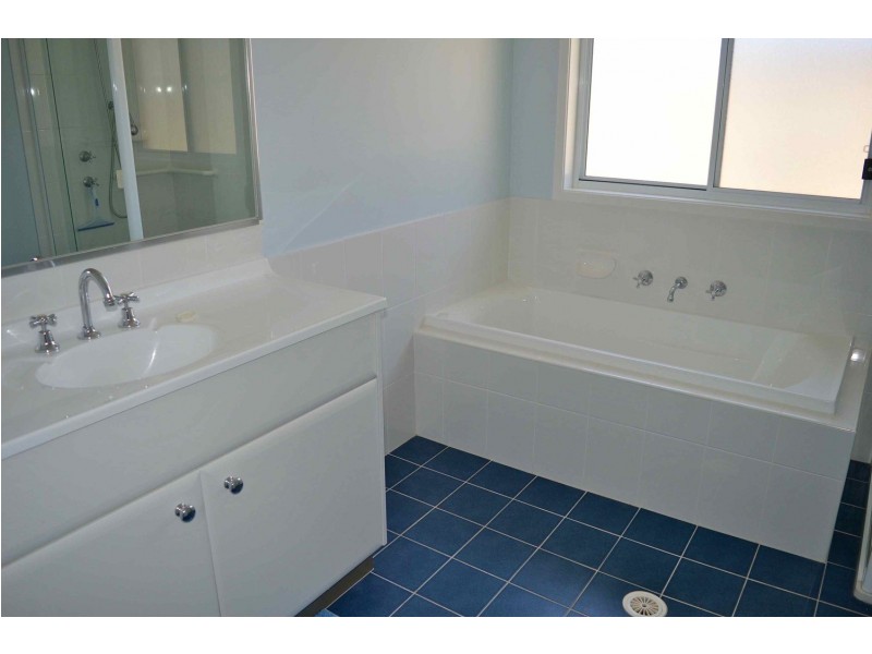 105 Links Avenue, Sanctuary Point NSW 2540