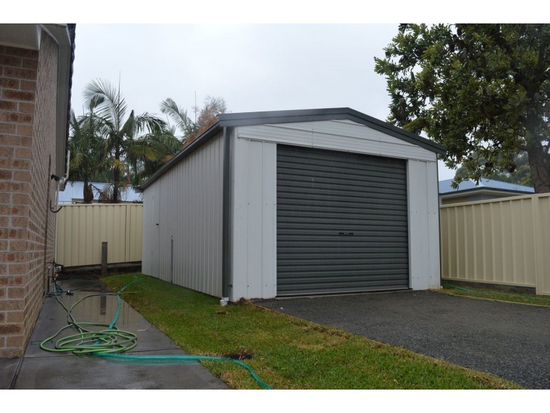 3 Riverside Esplanade, Basin View NSW 2540