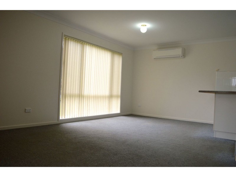 3 Riverside Esplanade, Basin View NSW 2540