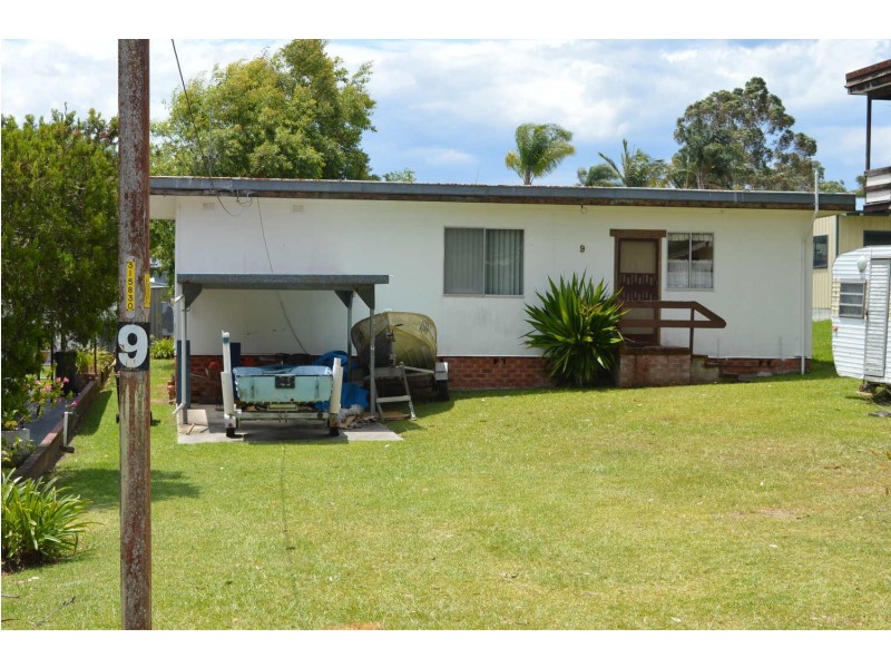9 lachlan Crescent, St Georges Basin NSW 2540