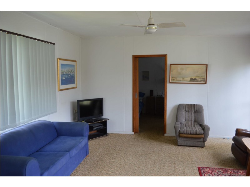 9 lachlan Crescent, St Georges Basin NSW 2540