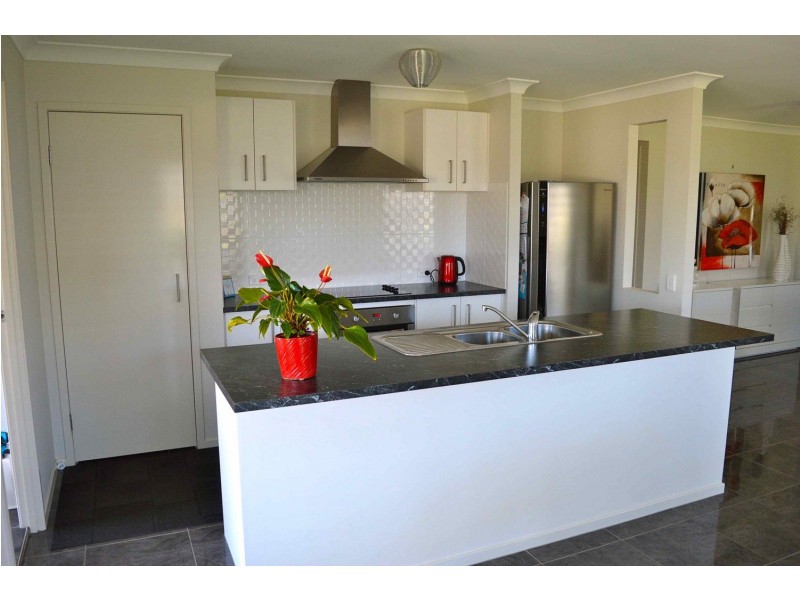 66 Vost Drive, Sanctuary Point NSW 2540