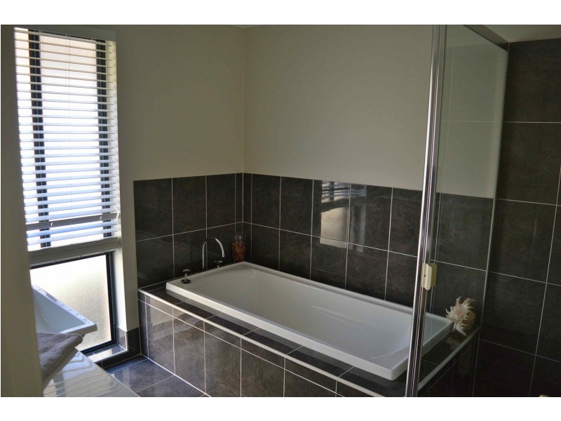 66 Vost Drive, Sanctuary Point NSW 2540