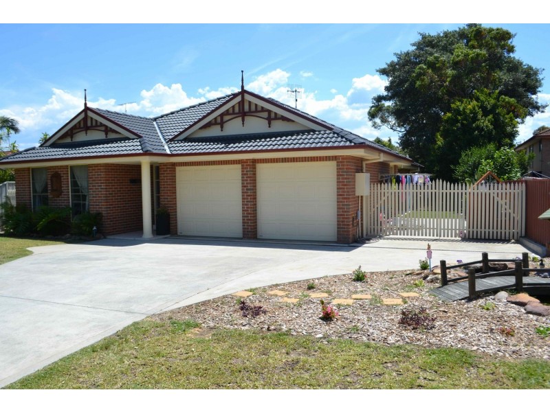 21  Yuroka Crescent, St Georges Basin NSW 2540