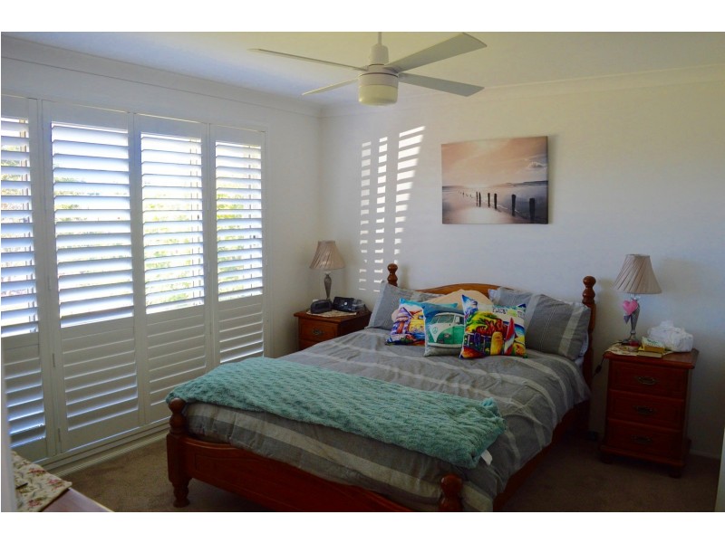 4 Nadine Street, Sanctuary Point NSW 2540