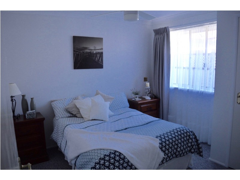 4 Nadine Street, Sanctuary Point NSW 2540