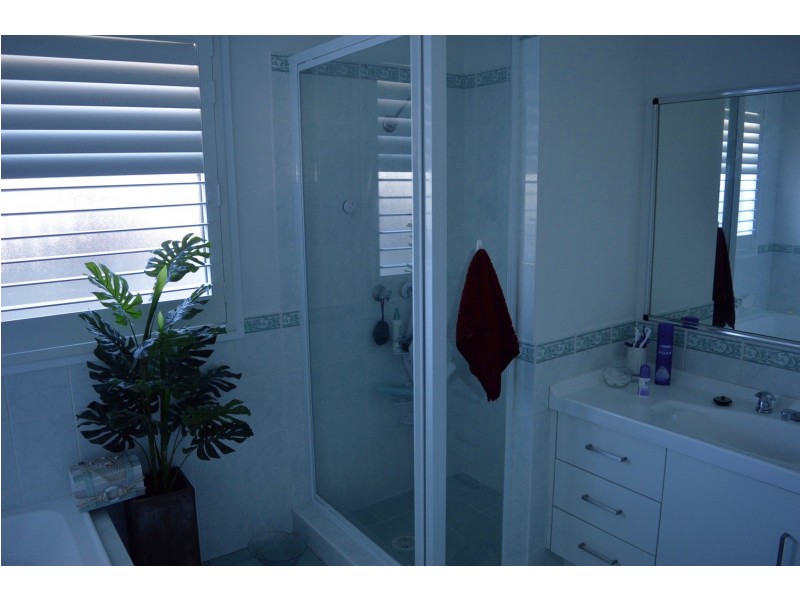 4 Nadine Street, Sanctuary Point NSW 2540
