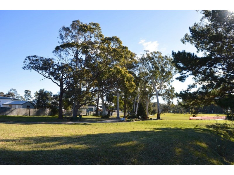 7 Waratah Crescent, Sanctuary Point NSW 2540