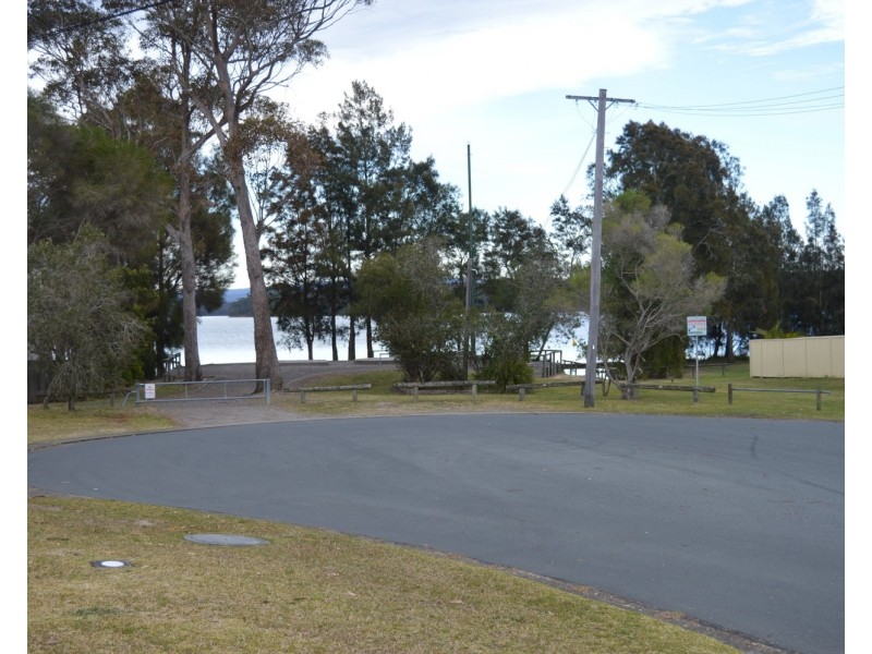 11 collett Place, St Georges Basin NSW 2540