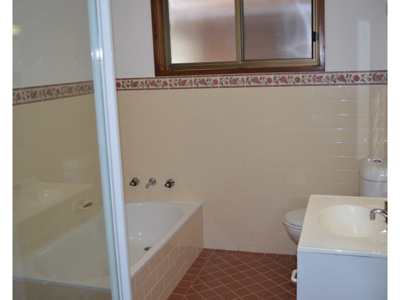 11 collett Place, St Georges Basin NSW 2540