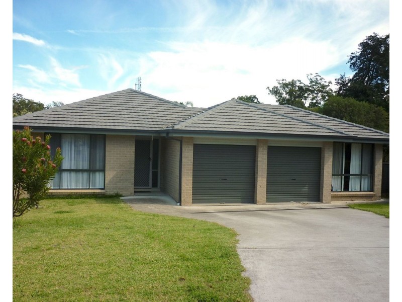7 Jackson Close, St Georges Basin NSW 2540
