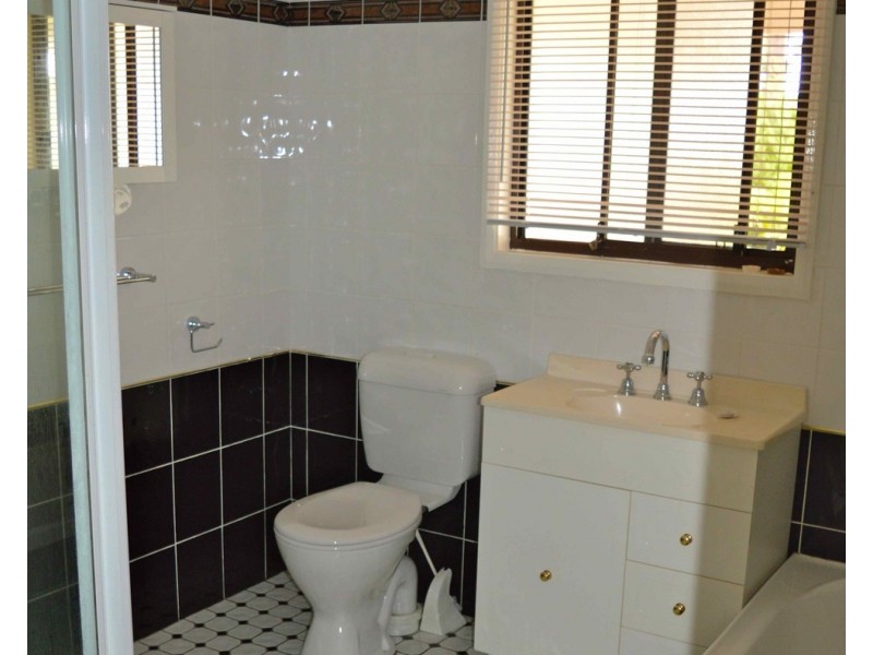 32 Dorothy Avenue, Basin View NSW 2540