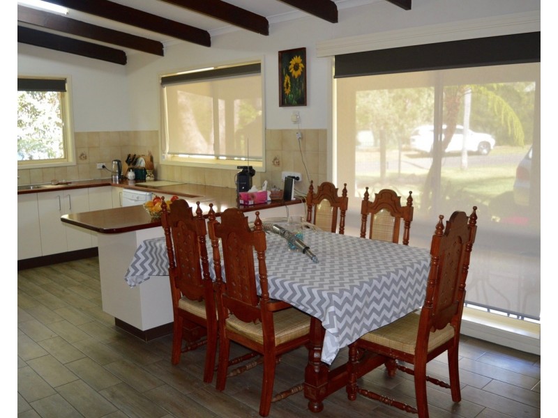 3 Elanora Parade, Basin View NSW 2540