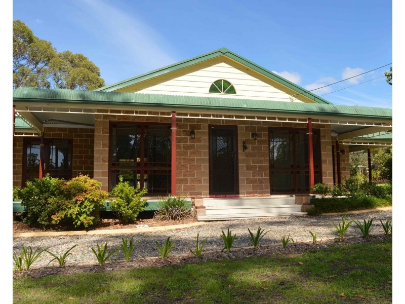 4 Atherton Street, Basin View NSW 2540