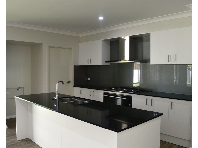 21 Reserve Road, Basin View NSW 2540