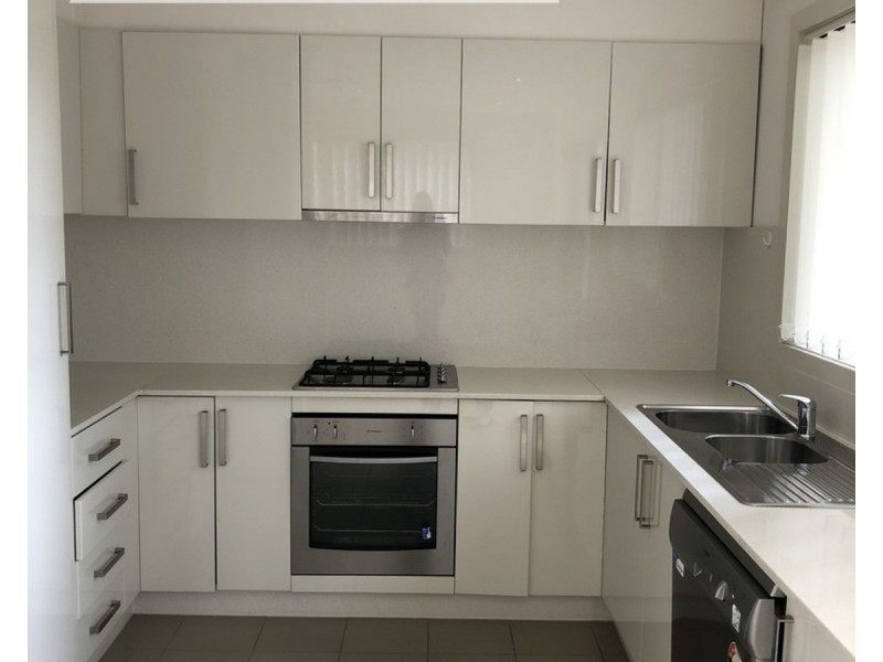 2/34 Canberra Street, St Marys NSW 2760