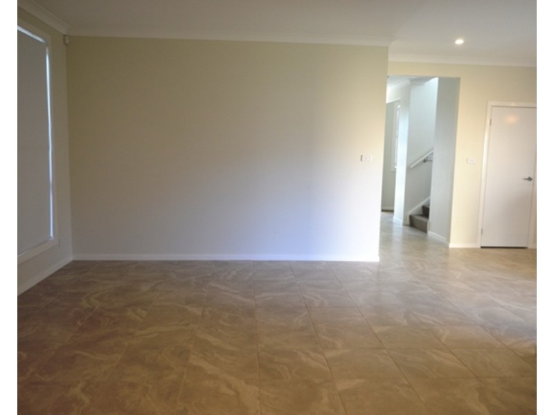 27 Walshaw Street, Penrith NSW 2750