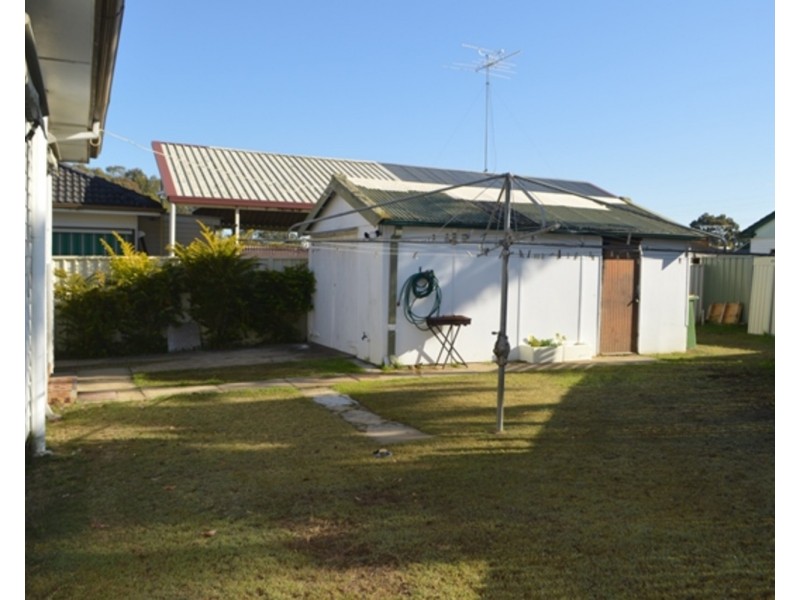 5 Thompson Avenue, St Marys NSW 2760