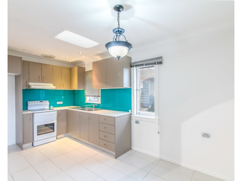 4 Copeland Road, Lethbridge Park NSW 2770