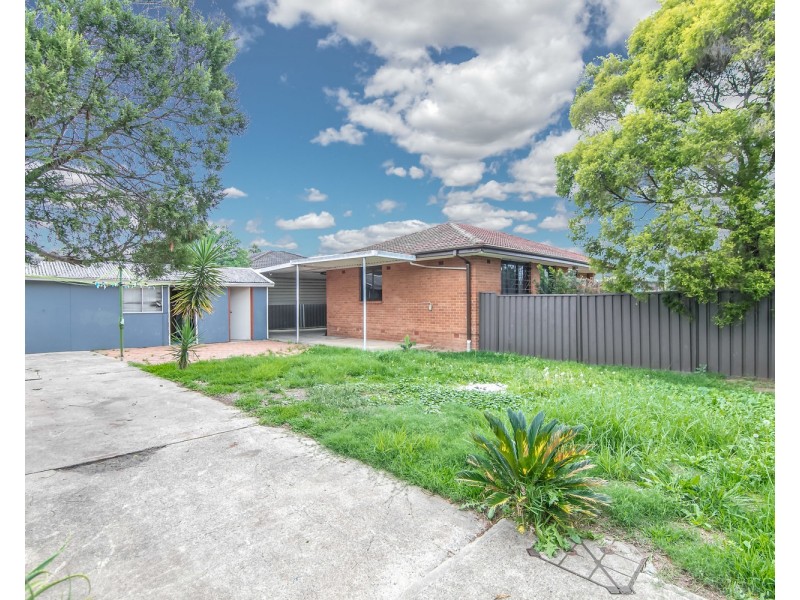 4 Copeland Road, Lethbridge Park NSW 2770