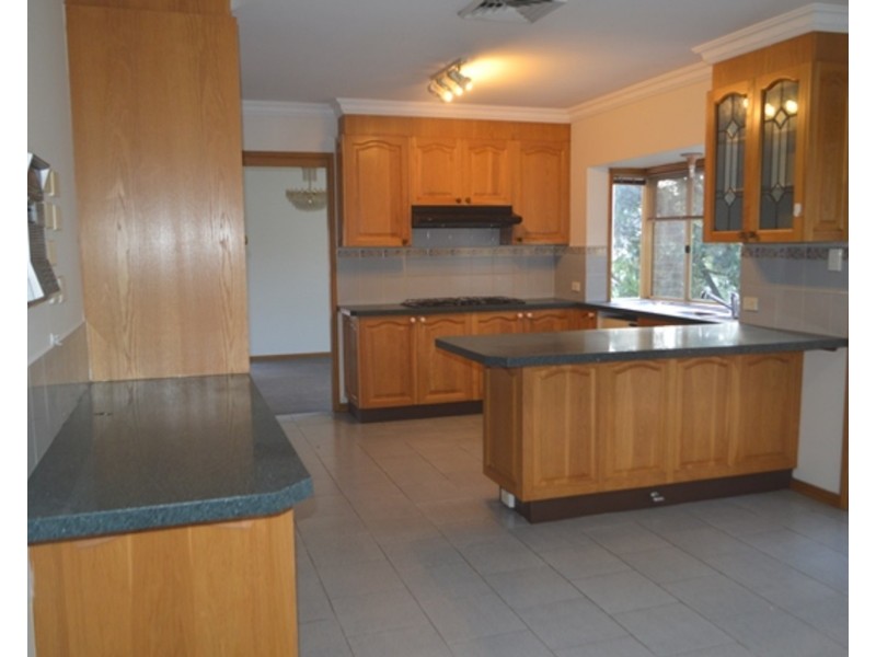 12 Ivanhoe Place, Oatlands NSW 2117