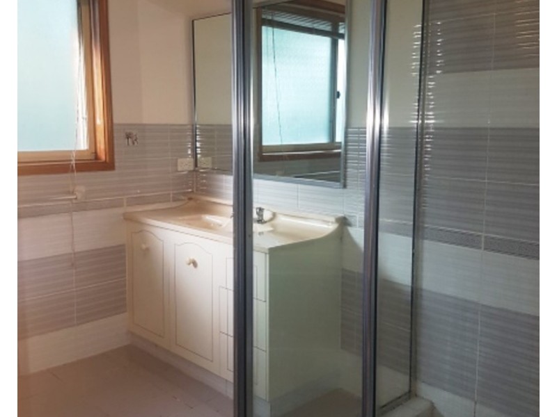 12 Ivanhoe Place, Oatlands NSW 2117