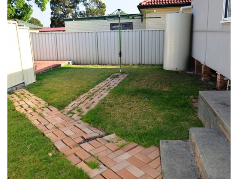 27 Parkin Road, Colyton NSW 2760