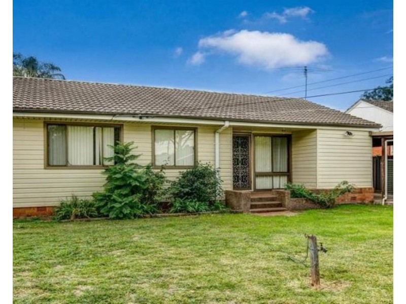 5 Taranaki Avenue, Lethbridge Park NSW 2770