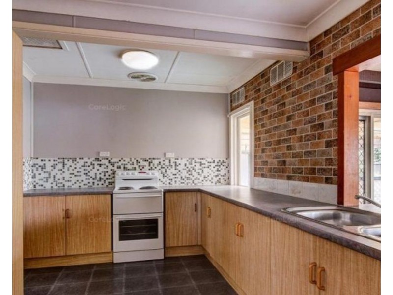 5 Taranaki Avenue, Lethbridge Park NSW 2770