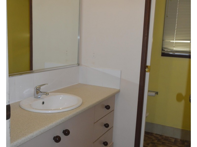 85 Melville Road, St Clair NSW 2759