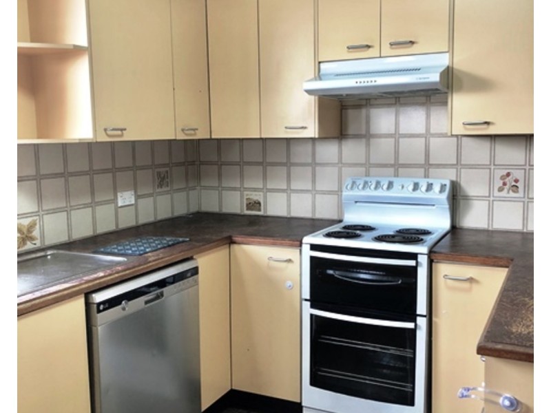 6 Hough Street, Colyton NSW 2760