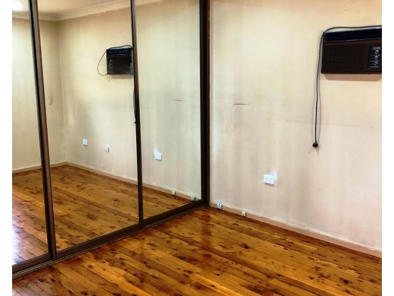 6 Hough Street, Colyton NSW 2760