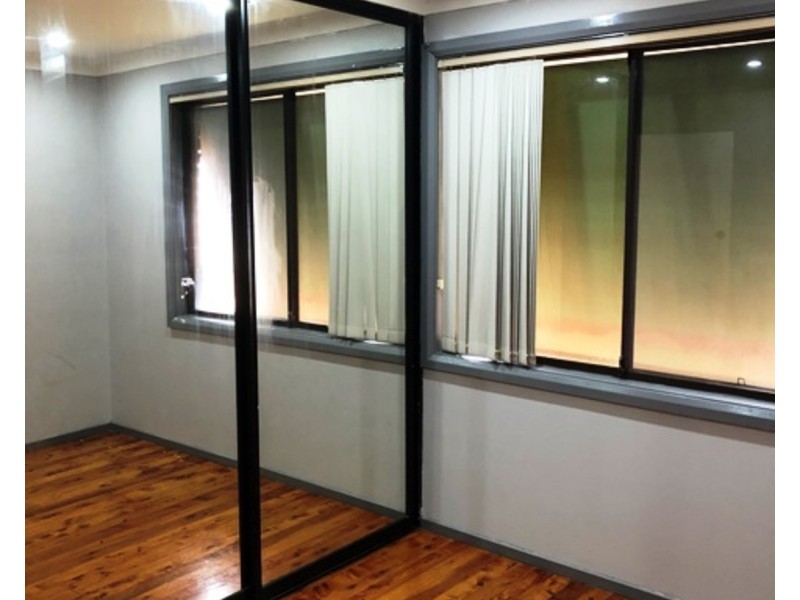 6 Hough Street, Colyton NSW 2760