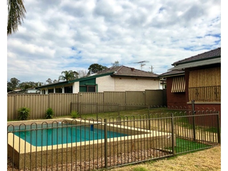 6 Hough Street, Colyton NSW 2760