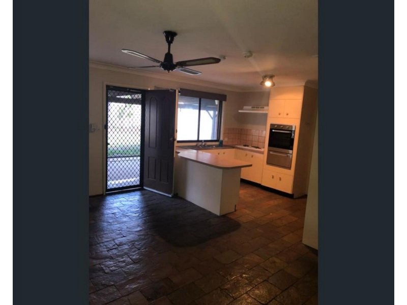 14 Walkers Lane, St Clair NSW 2759