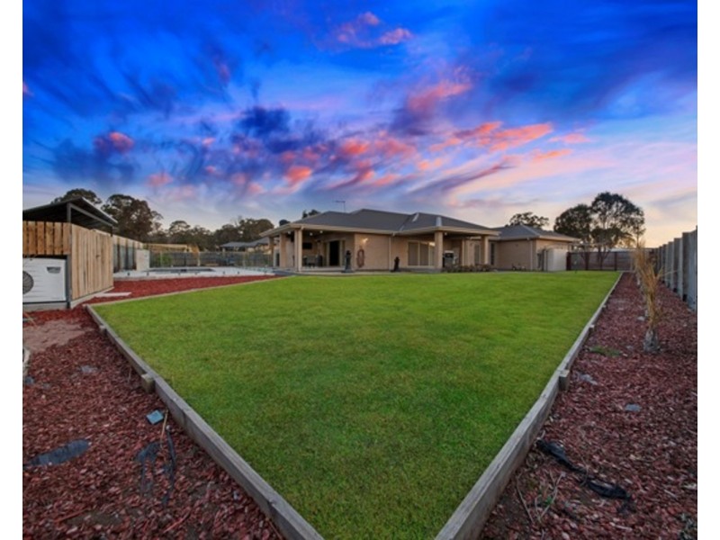 9 Pennard Crescent, Luddenham NSW 2745