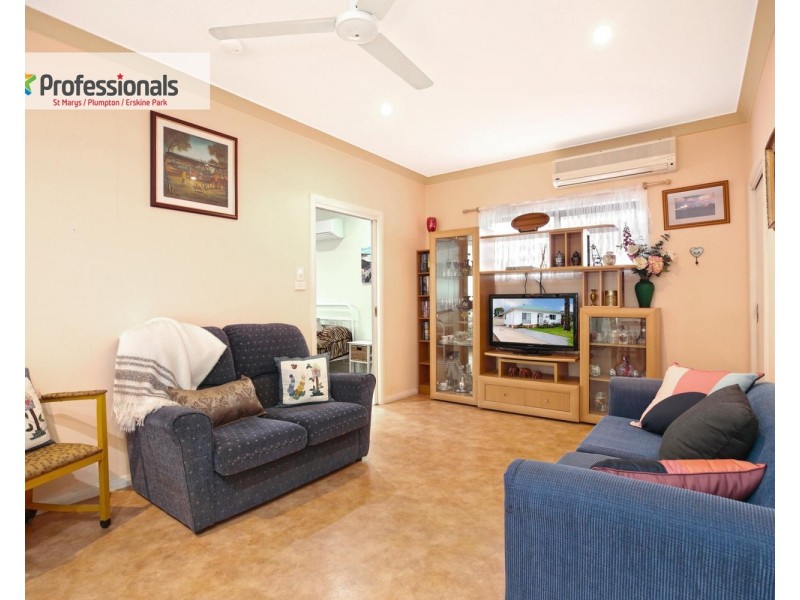 12 Devon Road, Cambridge Park NSW 2747